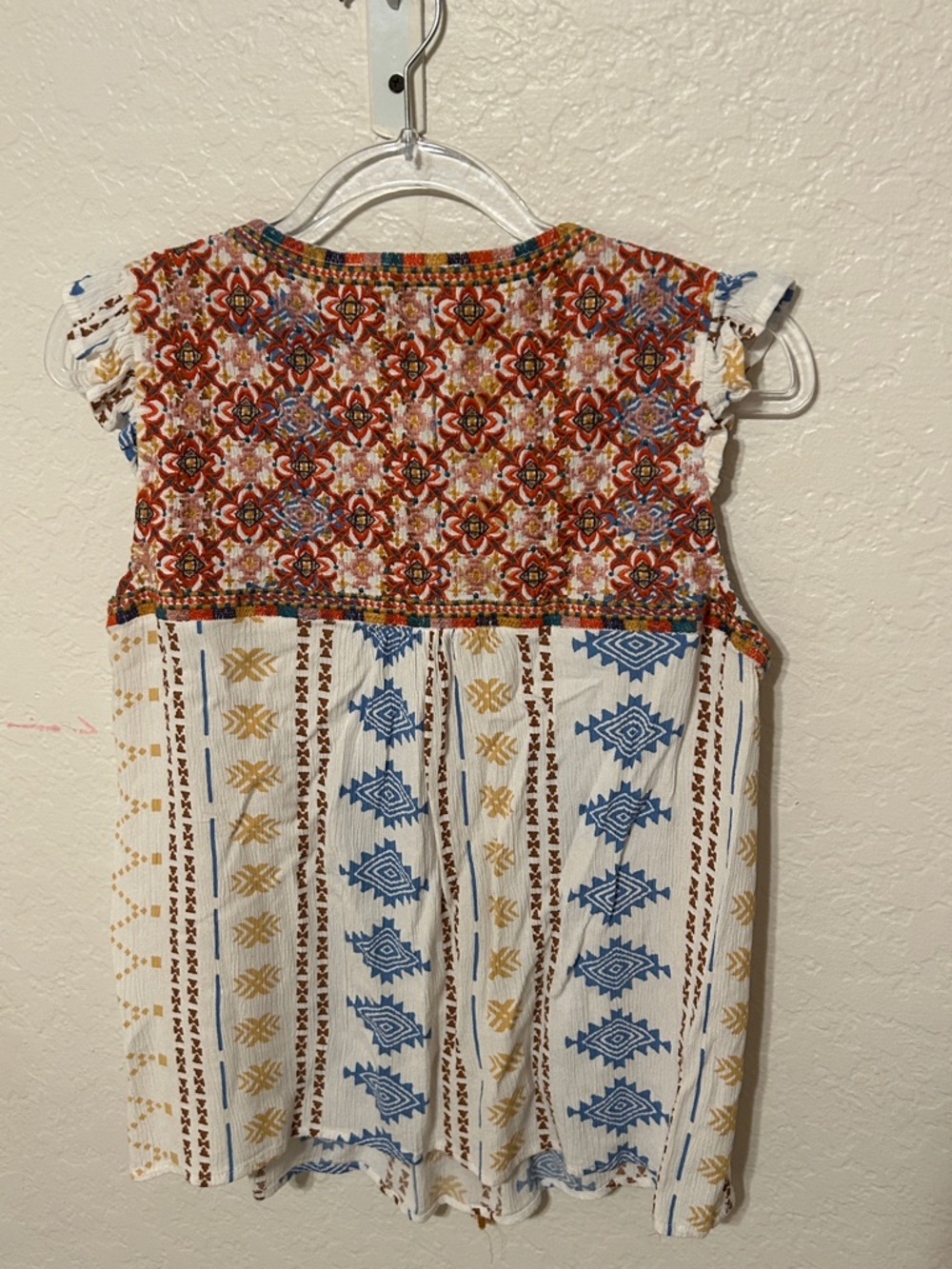 🐕‍🦺Savanna Jane White Sleeveless Boho Embroidered Tassel Top size S GUC - Picture 8 of 10